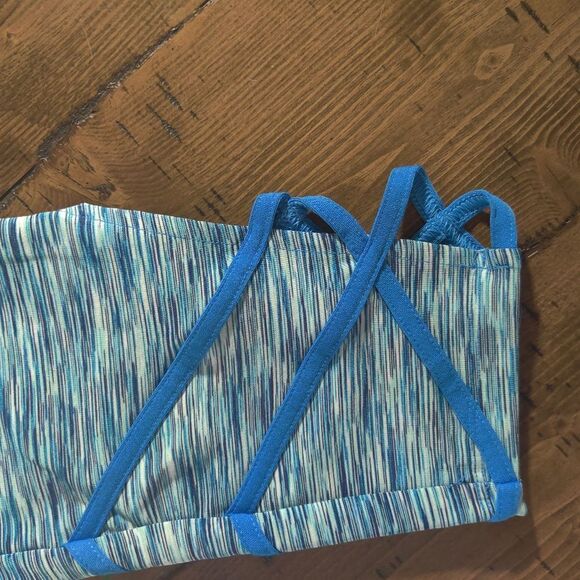 Yogo Cropped Leggings   - Picture 5 of 5